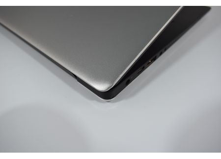 DELL XPS 13 9360 Intel Core i7-7500U 2.6GHz 8GB 256GB SSD Windows 10 Professional PL - 0677347