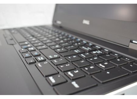DELL Precision 7540 Intel Core i9-9880H 2.3GHz 16GB 1TB SSD nVidia Quadro T1000 Windows 11 Professional PL