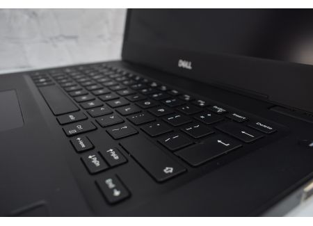 DELL Latitude 3490 Intel Core i5-8250U 1.6GHz 8GB 256GB SSD Windows 11 Professional PL - Wyprzedaż 0656392
