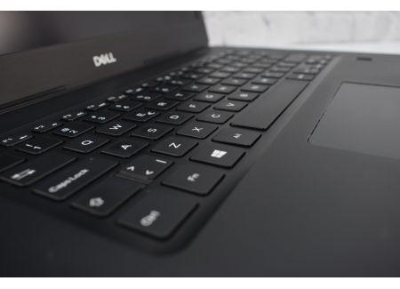DELL Latitude 3490 Intel Core i5-8250U 1.6GHz 8GB 256GB SSD Windows 11 Professional PL - Wyprzedaż 0656397