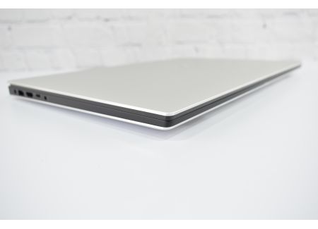 DELL Precision 5540 Intel Core i7-9850H 2.6GHz 32GB 512GB SSD nVidia Quadro T2000 Windows 11 Professional 