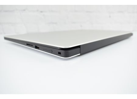 DELL Precision 5540 Intel Core i7-9850H 2.6GHz 32GB 512GB SSD nVidia Quadro T2000 Windows 11 Professional 