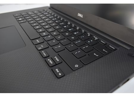 DELL Precision 5540 Intel Core i9-9980HK 2.4GHz 32GB 512GB SSD nVidia Quadro T2000 Windows 11 Professional - 1033570 