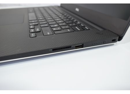DELL Precision 5520 Intel Xeon E3-1505Mv5 2.8GHz 32GB 1TB SSD nVidia Quadro M1200 Windows 10 Professional PL - 1024989