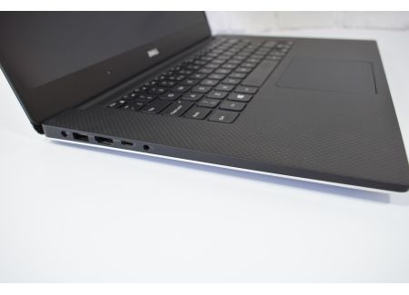 DELL Precision 5520 Intel Xeon E3-1505Mv5 2.8GHz 32GB 1TB SSD nVidia Quadro M1200 Windows 10 Professional PL - 1024989