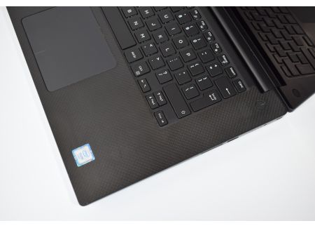 DELL Precision 5520 Intel Xeon E3-1505Mv6 3.0GHz 16GB 256GB SSD nVidia Quadro M1200 Windows 10 Professional PL - 1024436