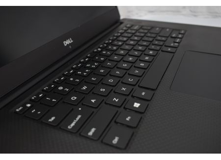 DELL Precision 5530 Intel Core i7-8850H 2.6GHz 16GB 512GB SSD nVidia Quadro P1000 Windows 11 Professional PL - 1036109