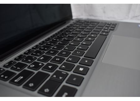 DELL Latitude 7400 2-in-1 Intel Core i7-8665U 1.9GHz 8GB 256GB SSD Windows 11 Professional - 1045262