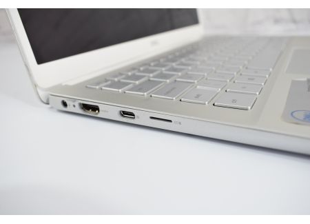DELL Inspiron 5391 Intel Core i7-10510U 1.8GHz 8GB 256GB SSD Windows 11 Professional 