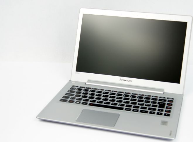 Lenovo IdeaPad U330p Intel Core i3-4030u 1.9GHz 4GB 500GB Windows 10 Home PL