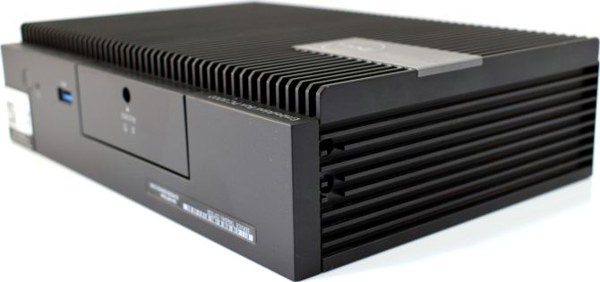 DELL Embedded Box PC 3000 Intel Atom E3825 1.33GHz 8GB 128GB SSD Windows 10 Professional PL