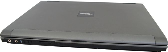 Fujitsu Siemens M9410 Core 2 Duo 2.26GHz 2GB 120GB DVDRW Windows 7 Home Premium SP1 PL