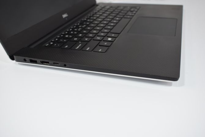 DELL Precision 5530 Intel Core i7-8850H 2.6GHz 16GB 512GB SSD nVidia Quadro P2000 Windows 11 Professional PL - 1071452