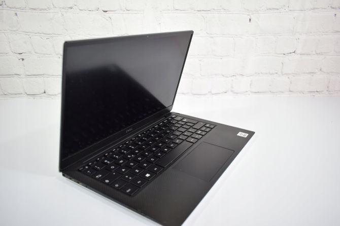 XPS 7390 Intel Core i7-10510U 1.8GHz 16GB 512GB SSD Windows 11 Professional - 1068159